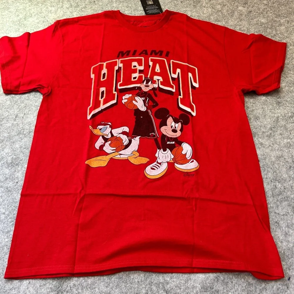 NWT Miami Heat Short Sleeve Tee Shirt Medium Junk Food Brand NBA Authentic - Picture 2 of 9